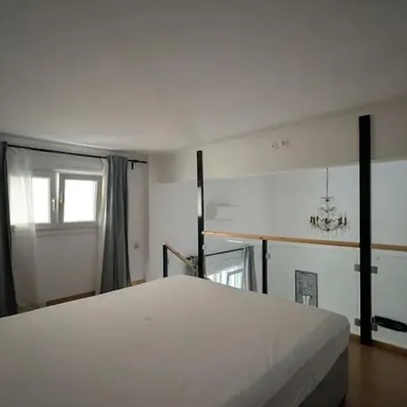 Modern Loft In The Heart Of *