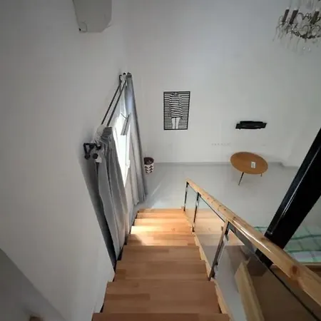 Modern Loft In The Heart Of Apartment